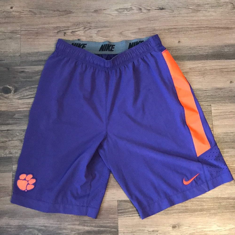 SOLD🌸Clemson Nike shorts🌼 - Picture 2 of 6